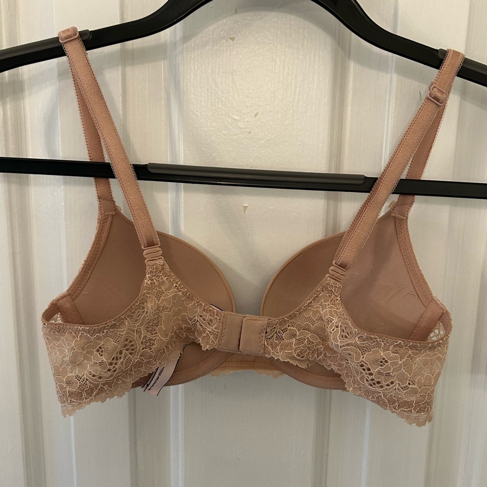2 Victoria’s Secret Size 32A Dream Angels Push Up Bras - Picture 7 of 9
